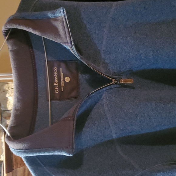 G.H. Bass & Co sweatshirt - Picture 2 of 4